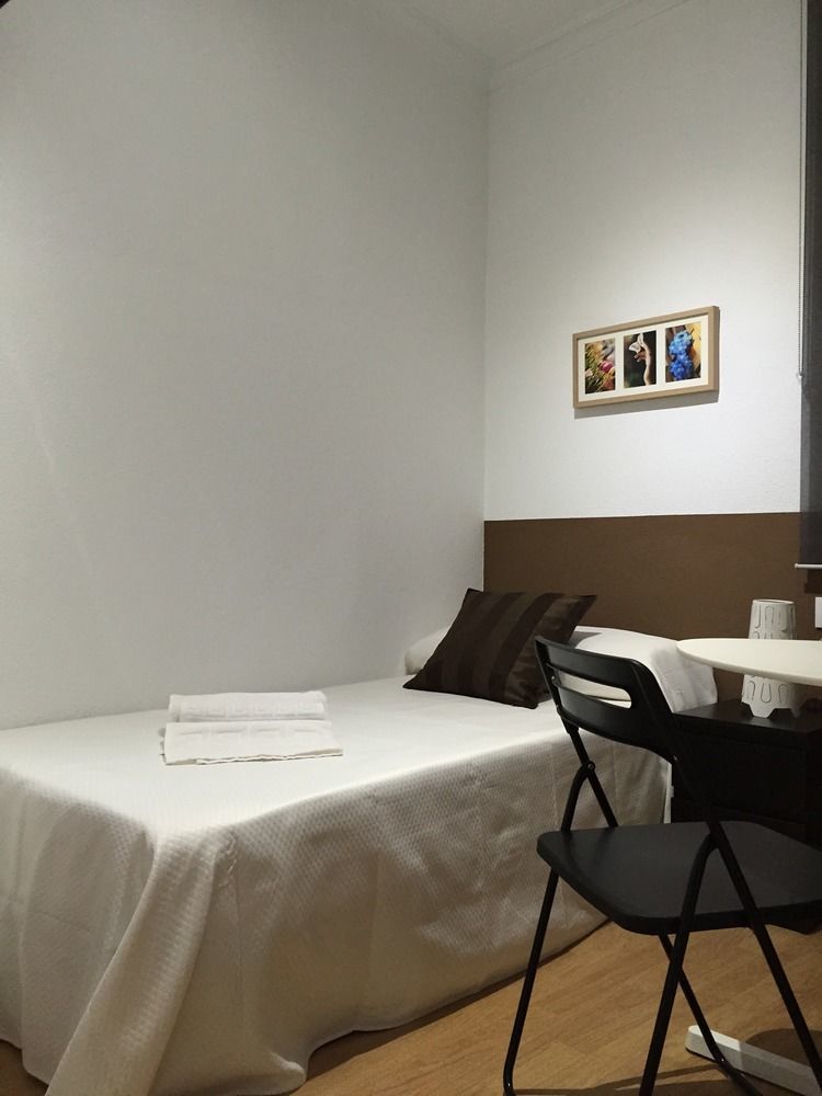 Ch Otello Rooms I - マドリード エクステリア 写真